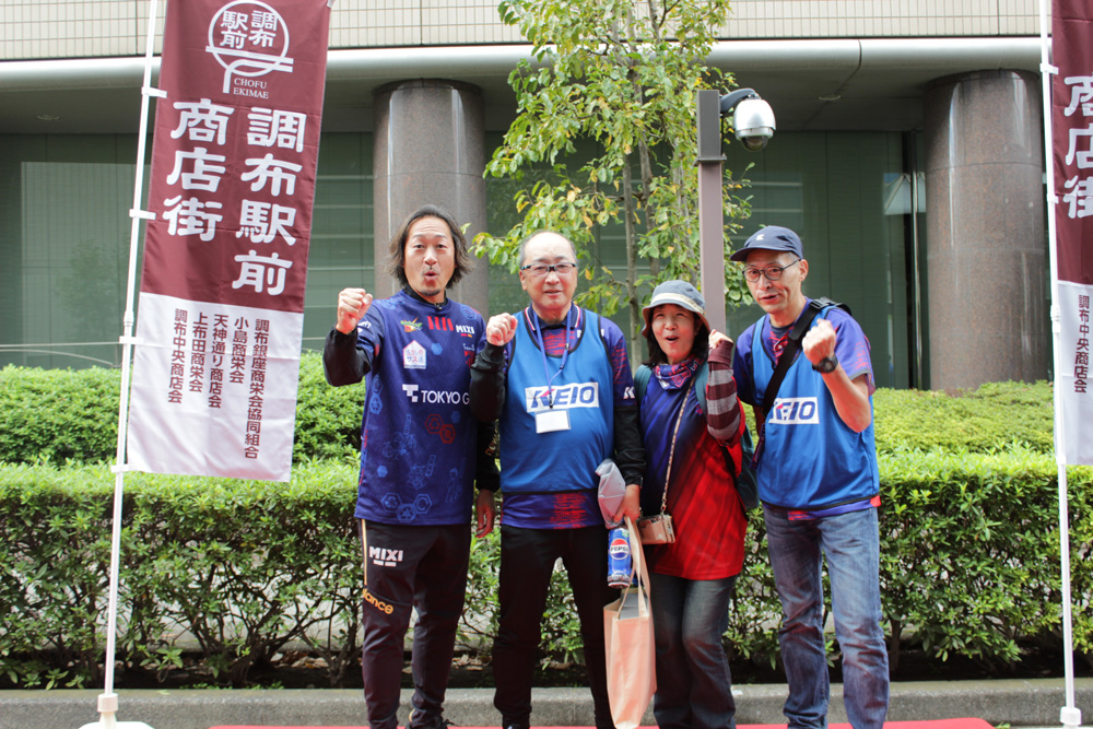 FC東京チーム まん中賞の青赤サルー